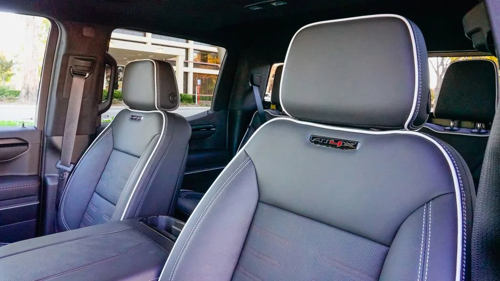 2026 GMC Sierra 1500 AT4X - Photo 15