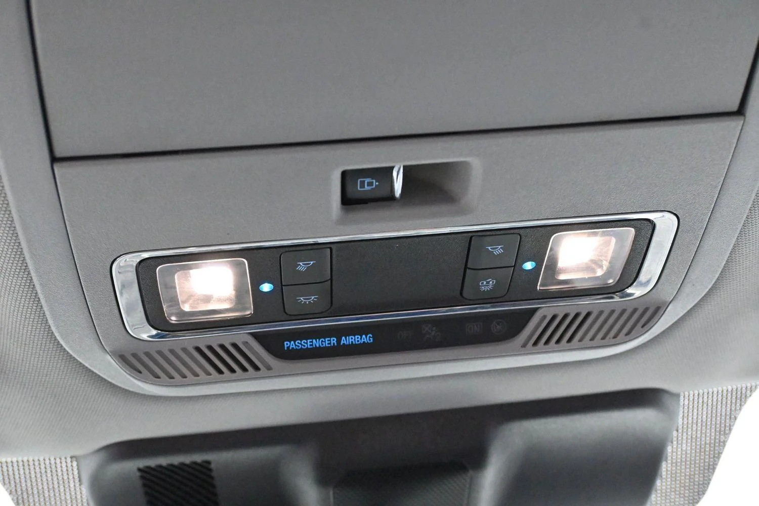 Used 2023  Ford LARIAT image 28