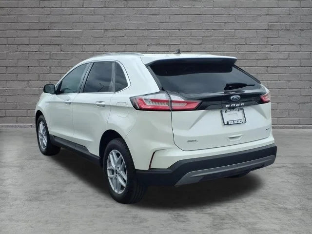 Used 2023 White Ford SEL image 11