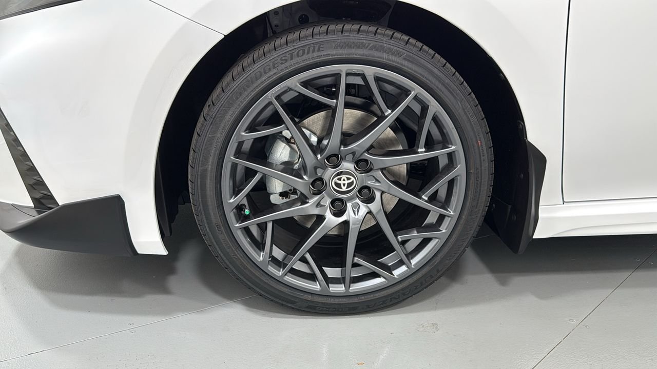 New 2026 Ice Cap Toyota  SE image 24
