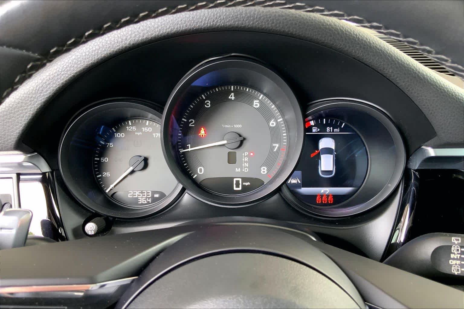 2022 Porsche Macan Base - Photo 26