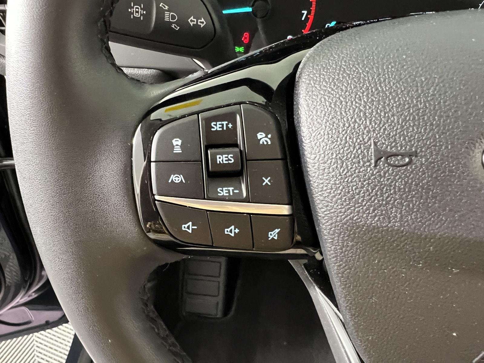 Used 2022 Stone Blue Ford SEL image 14