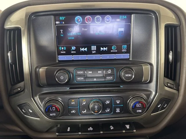 Used 2018 Havana Metallic Chevrolet LT image 15