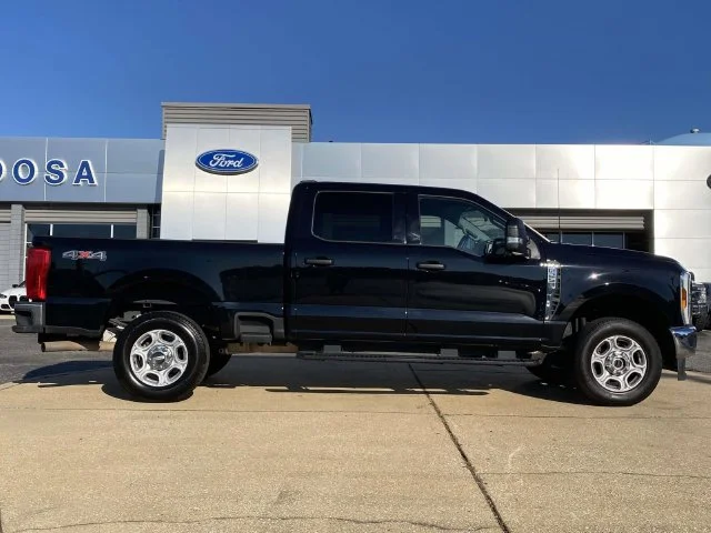 Used 2026 Black Ford XLT image 2