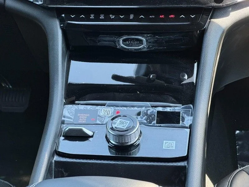 New 2026 Velvet Red Pearlcoat Jeep Altitude image 9