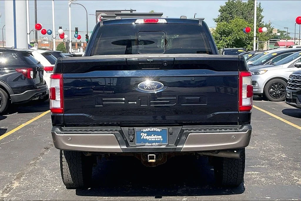 Used 2022 Blue Ford Lariat image 3