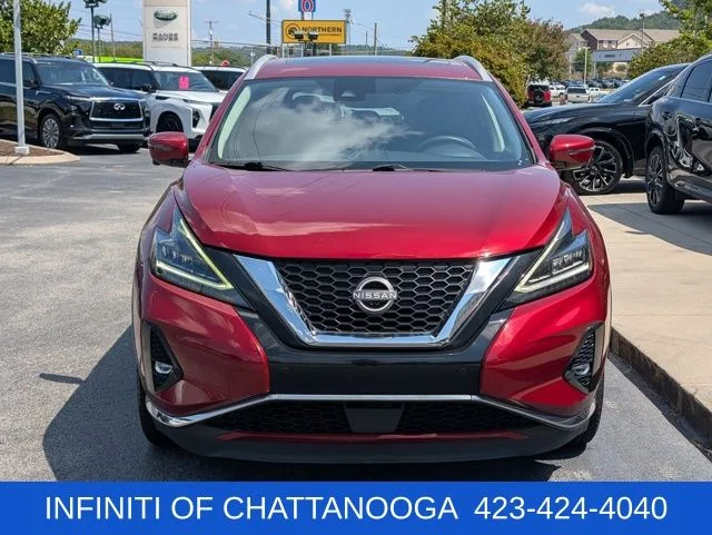 Used 2023 Red Nissan Platinum image 10