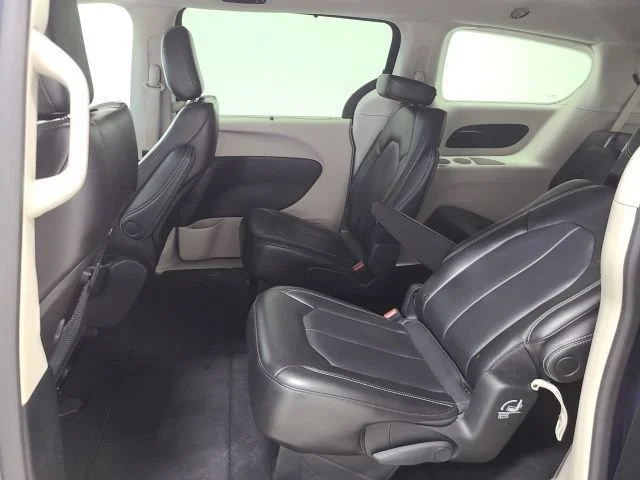 Used 2023 Fathom Blue Pearlcoat Chrysler Touring L image 13