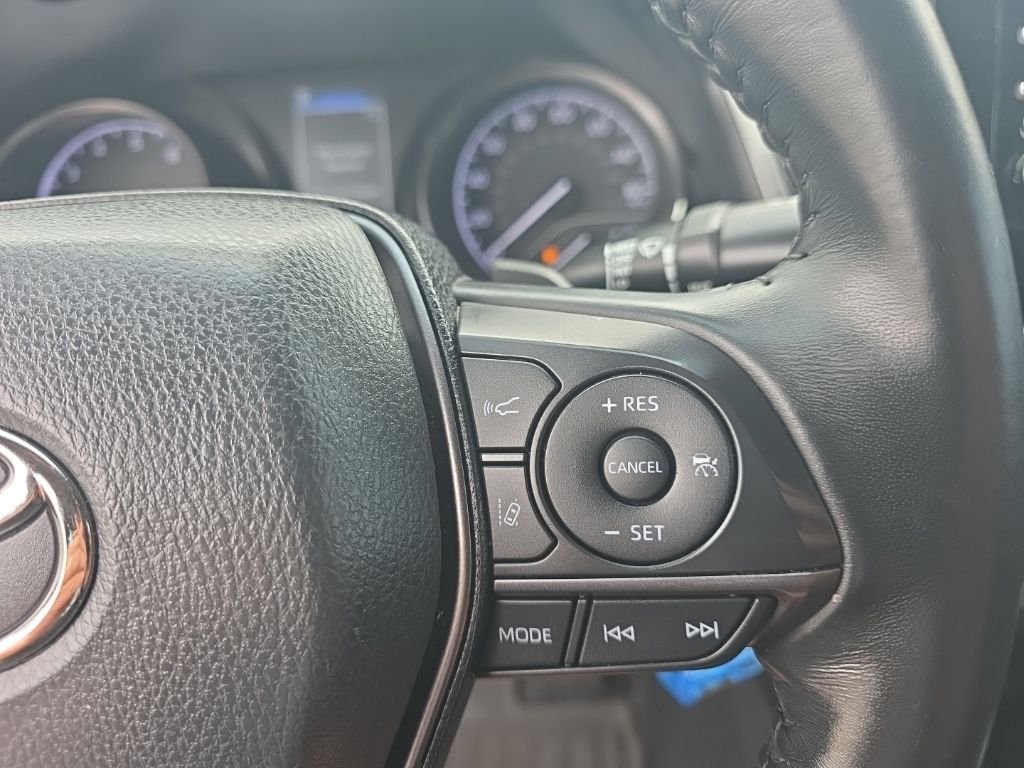Certified Used 2022 Silver Toyota SE image 18
