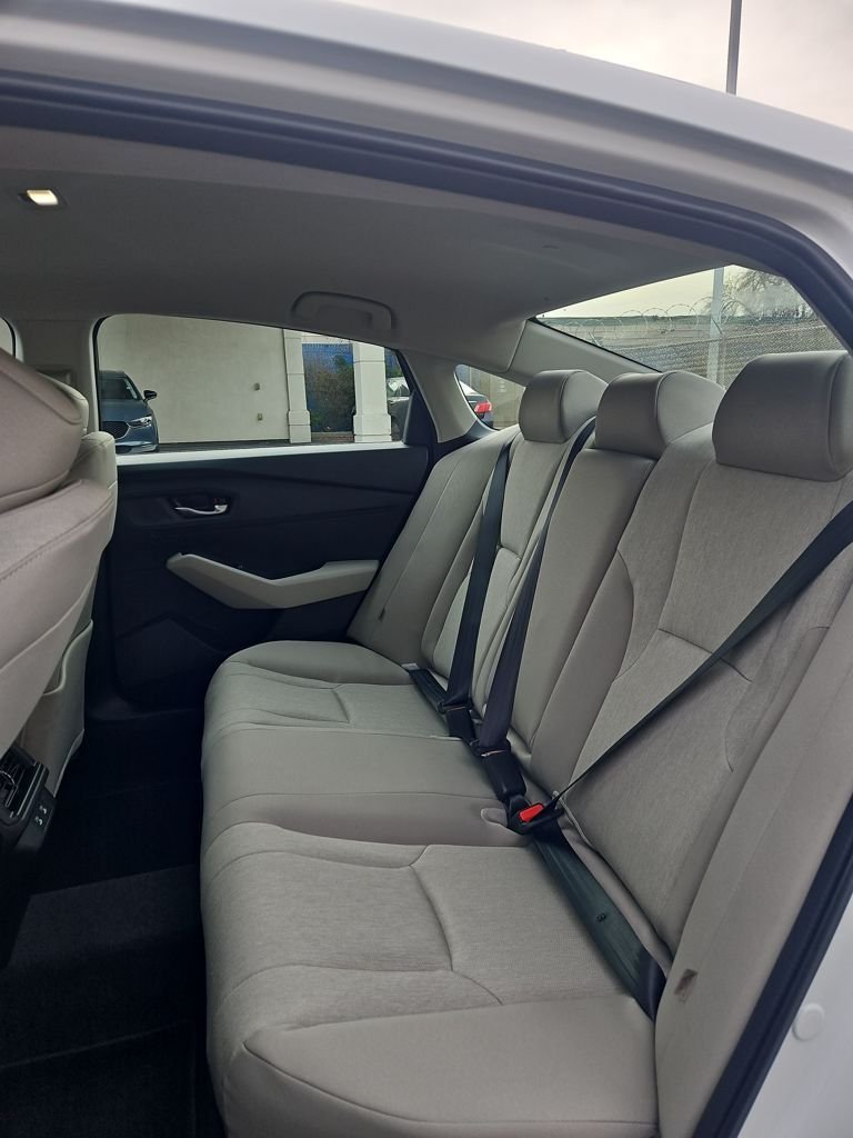 2025 Honda Accord LX - Photo 16