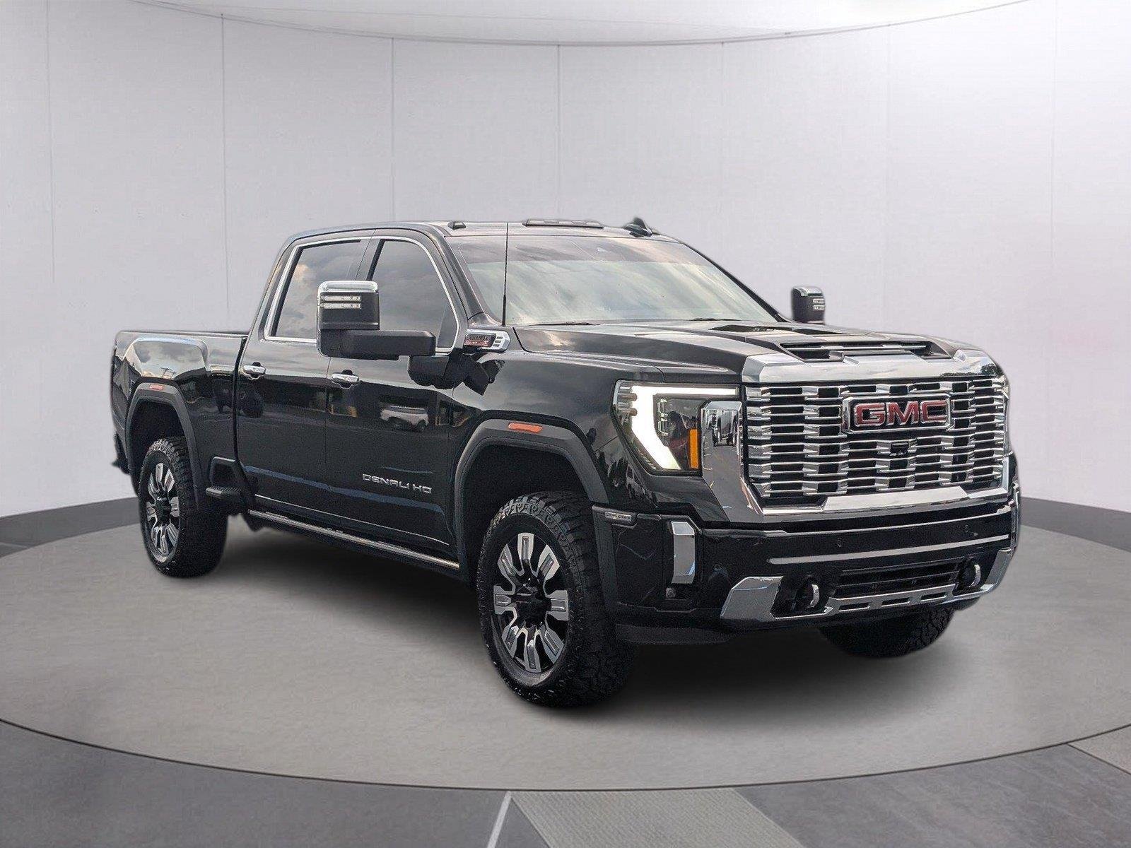 Used 2025 Onyx Black GMC Denali image 9