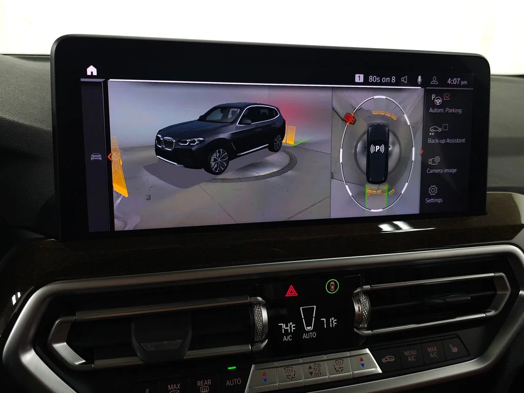 Used 2023 Black BMW xDrive30i image 31