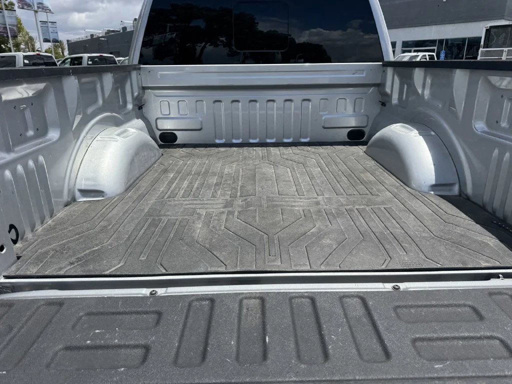 Used 2020 Silver Metallic Ford XLT image 12