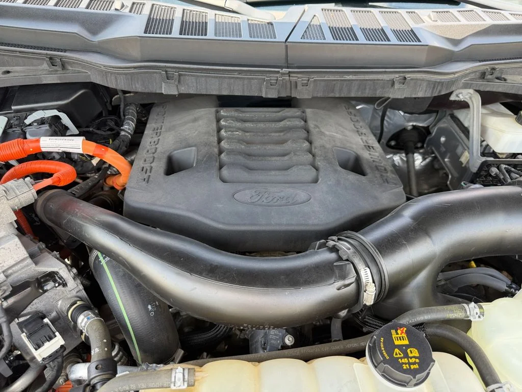 Used 2022 Red Ford Lariat image 20