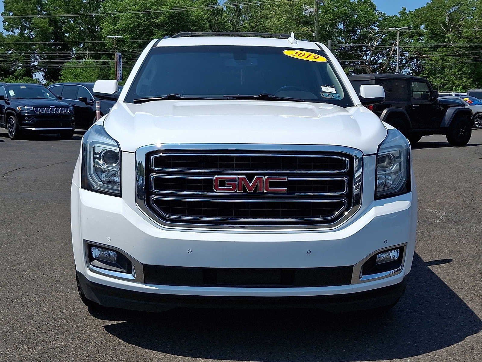 Used 2019 Summit White GMC SLE image 2