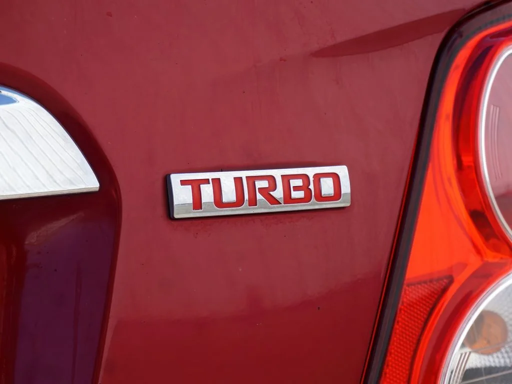 2012 Chevrolet Sonic 1LT - Photo 11