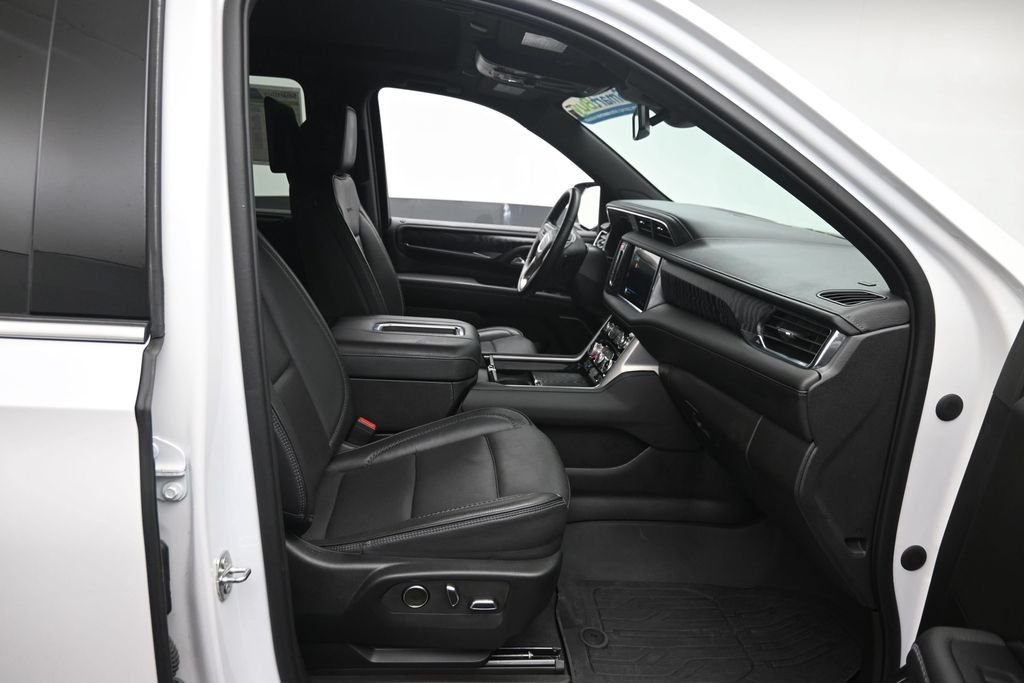 Used 2023 White GMC Denali image 9