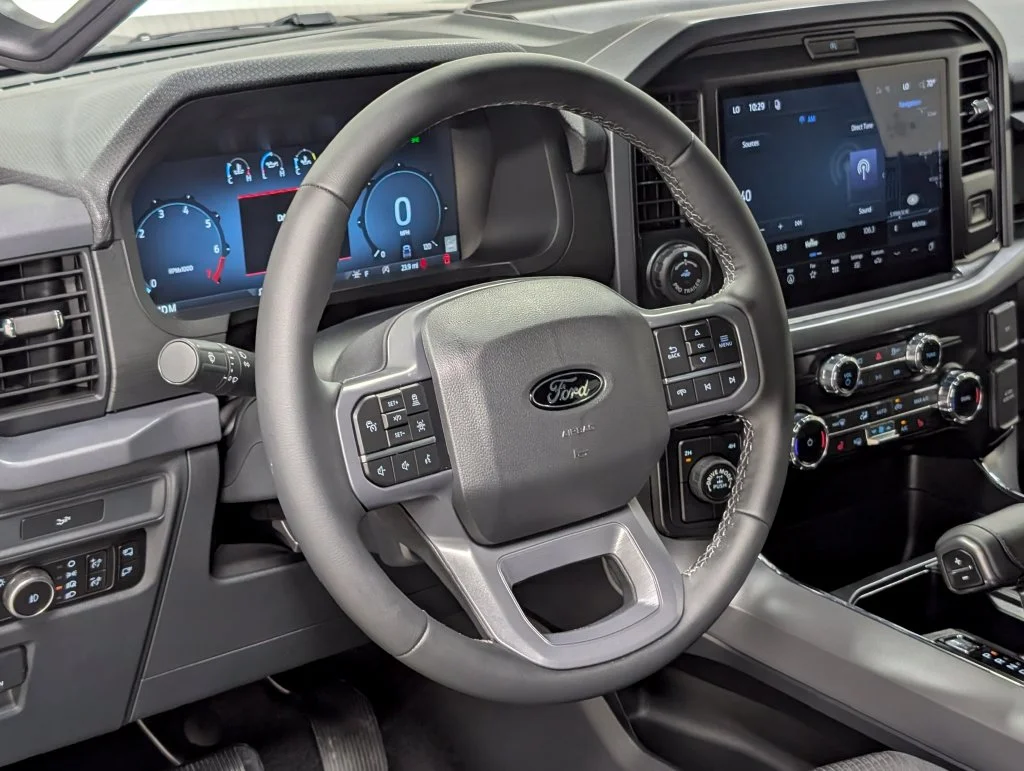 New 2026 Agate Black Metallic Ford XLT image 13