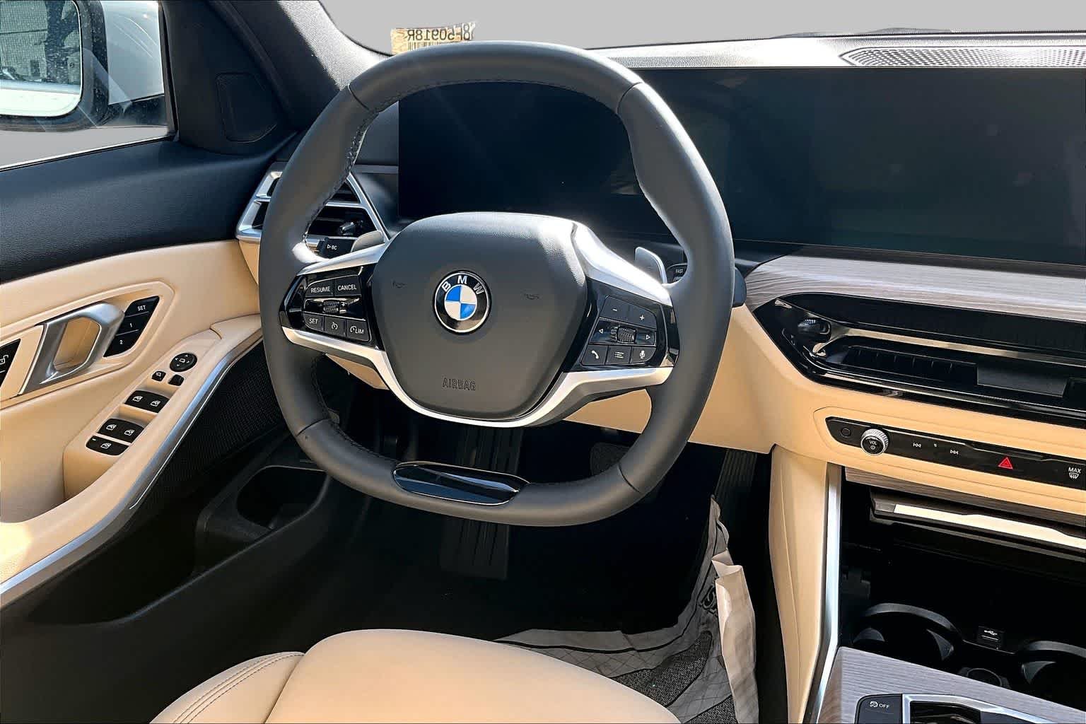 Used 2025 Alpine White BMW 330i image 12