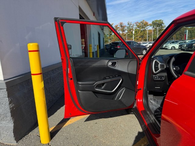 Used 2022 Red Kia LX image 25