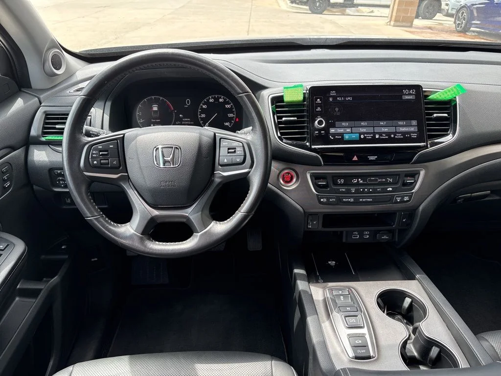 Used 2025 Black Honda RTL image 8