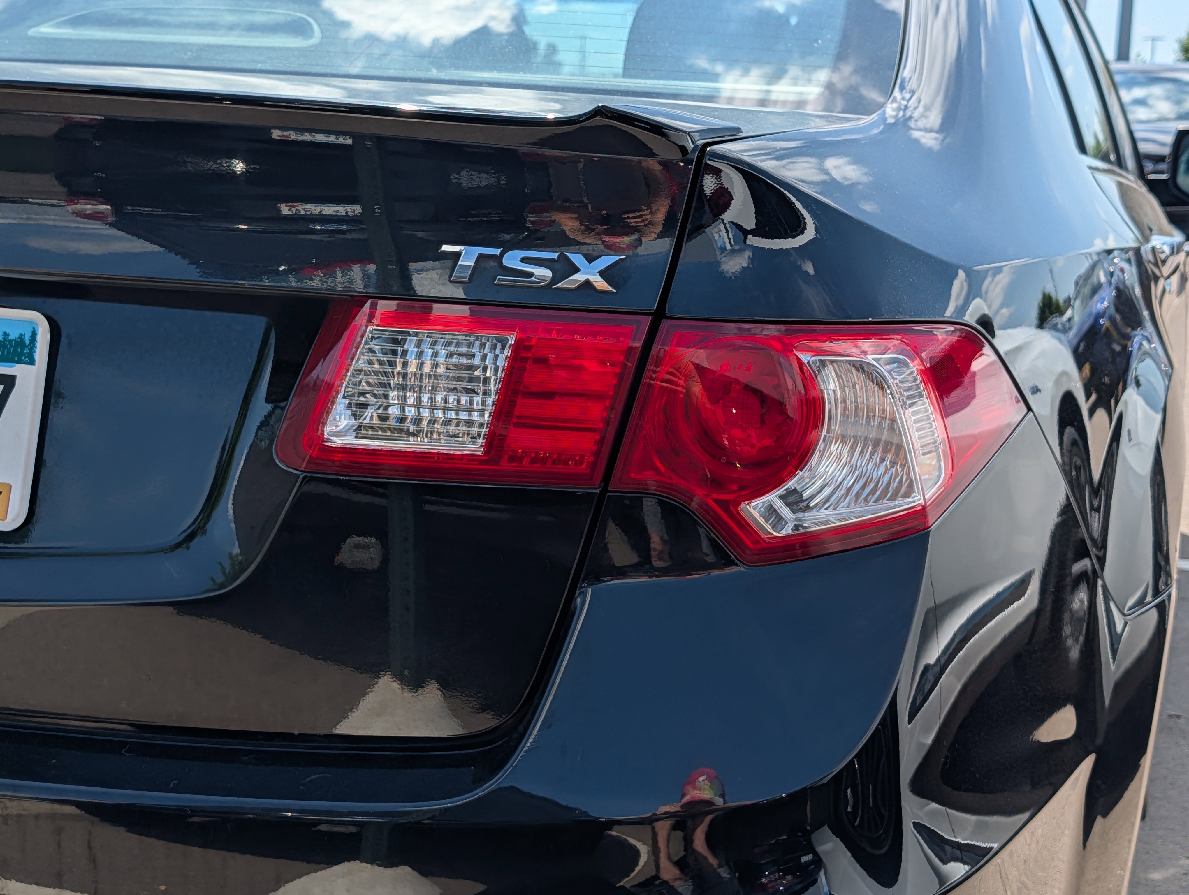 Used 2010 Crystal Black Pearl Acura  image 17