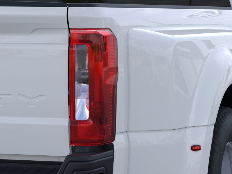 New 2026 Oxford White Ford F-350® XL image 21