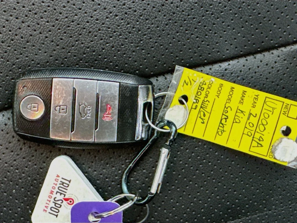 Used 2019 Silver Kia EX image 38