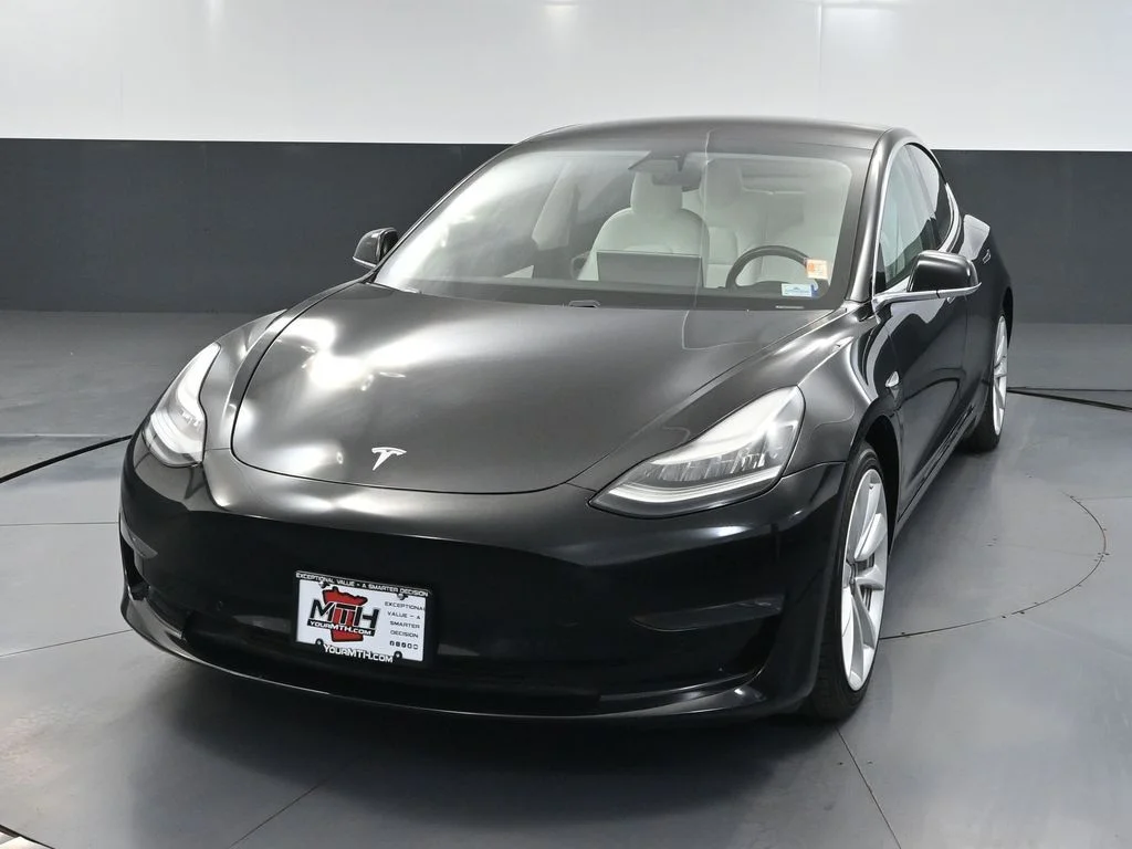 Used 2018 Black Tesla Long Range image 10