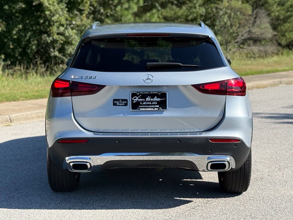 Used 2025  Mercedes-Benz GLA 250 image 9