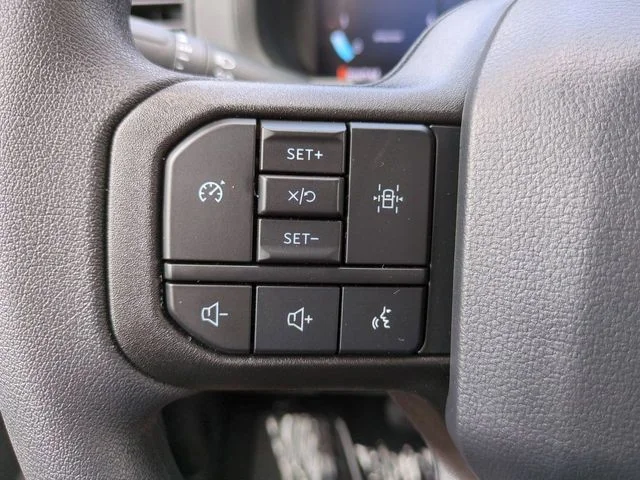 New 2026 Agate Black Metallic Ford XLT image 23