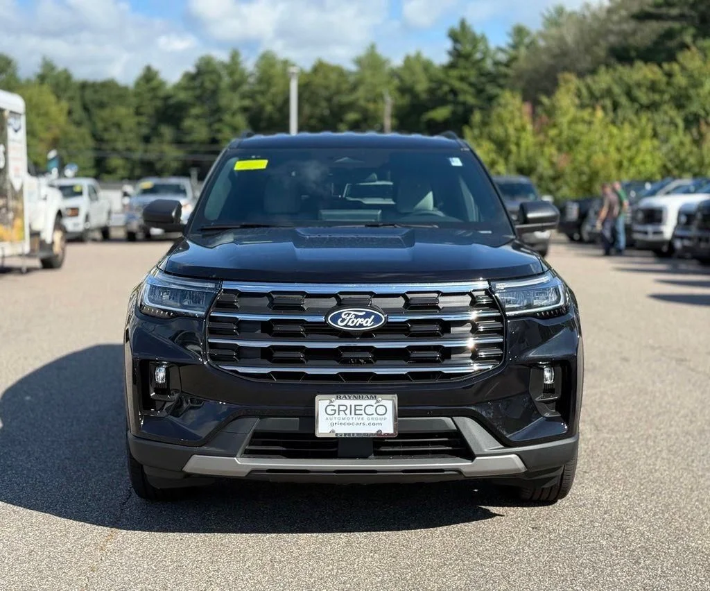New 2027 Agate Black Metallic Ford Active image 11