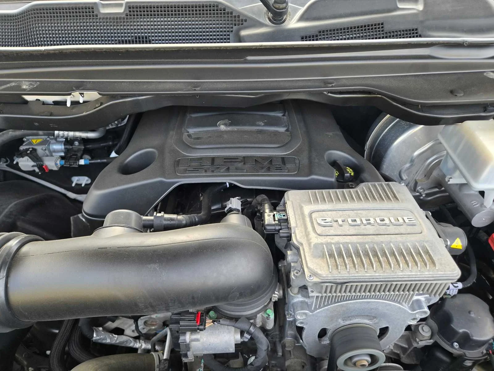 Used 2021  Ram Laramie image 30