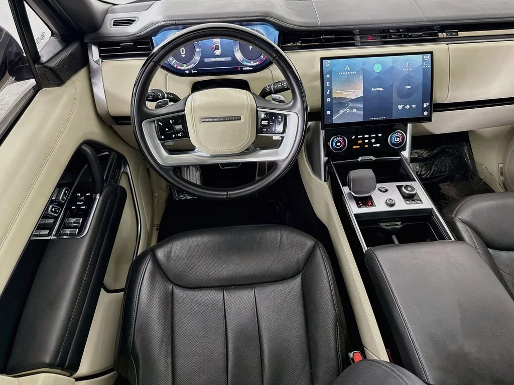 Used 2023 Blue Land Rover Autobiography image 23