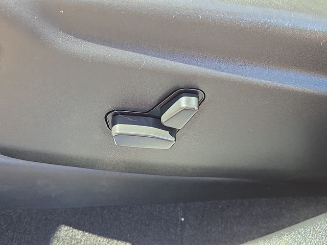 Used 2021 White Dodge Citadel image 18