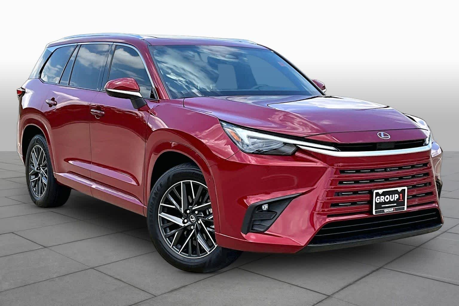 Used 2026 Matador Red Mica Lexus Premium image 3
