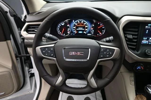 Certified Used 2019 White Frost Tri-Coat GMC Denali image 15