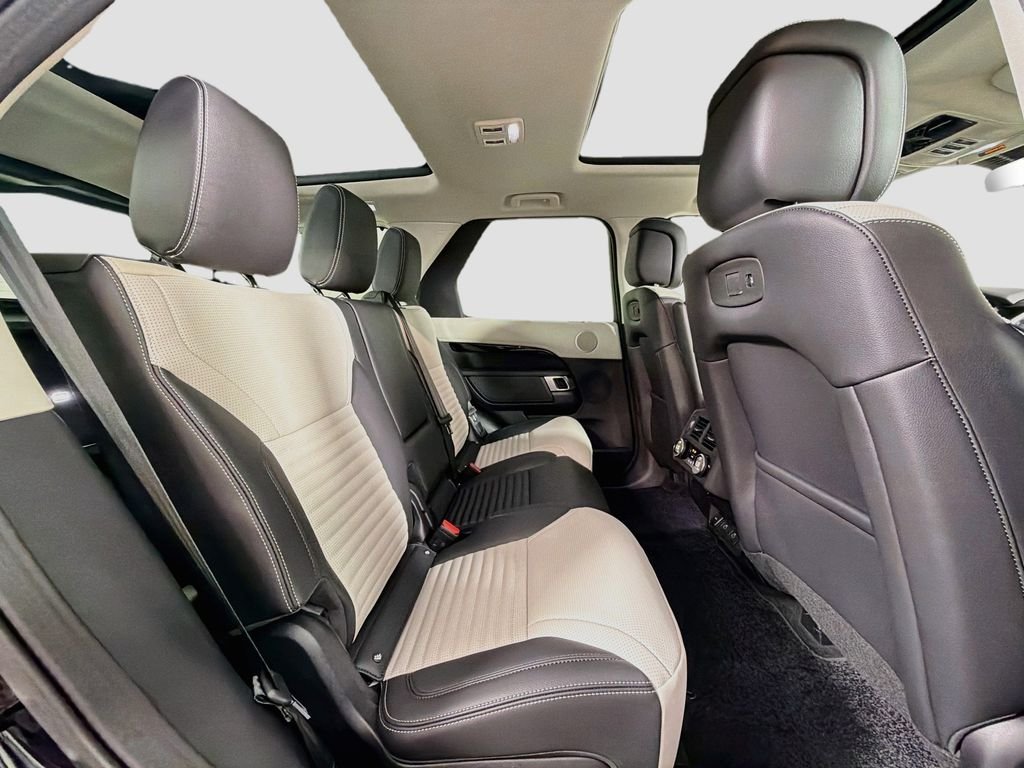 New 2026 Santorini Black Land Rover S image 29