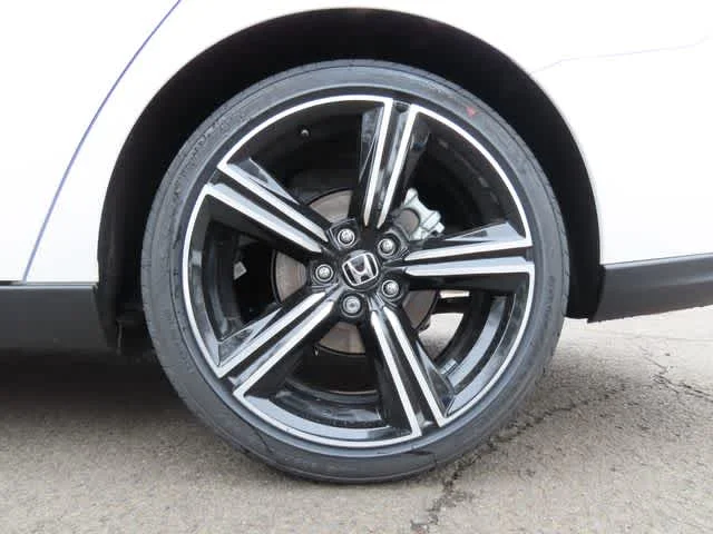 New 2026 Platinum White Pearl Honda SE image 8