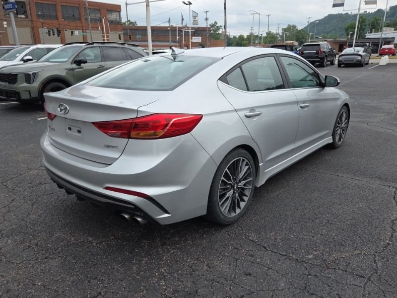 Used 2018 Silver Hyundai Sport image 7