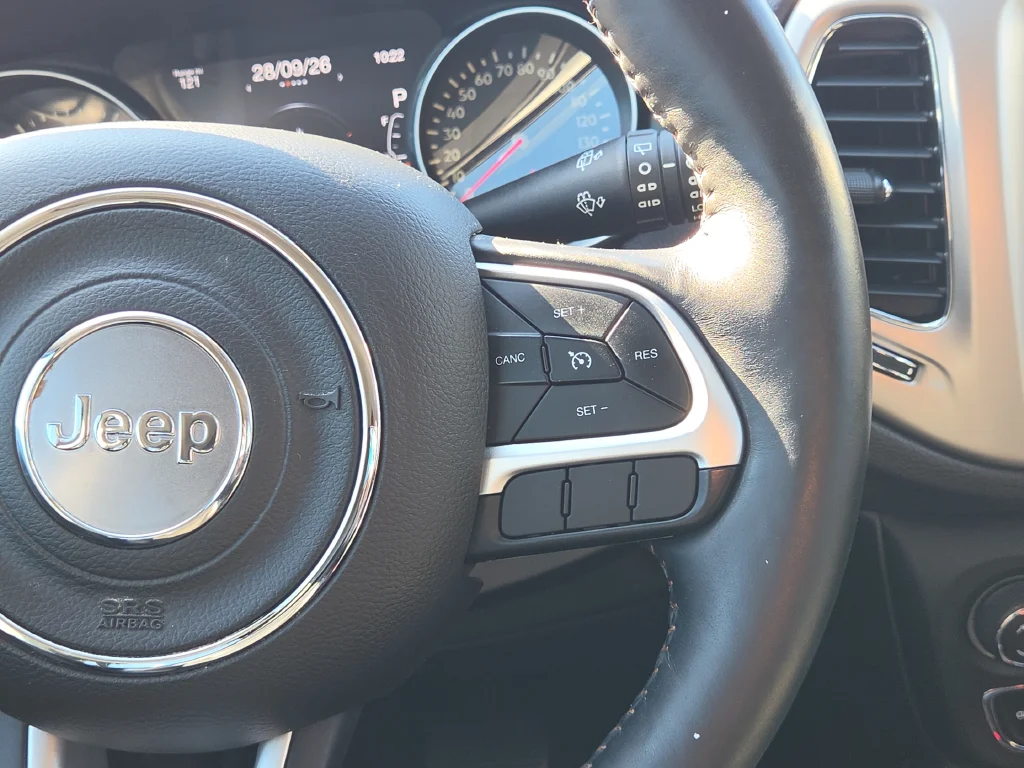 Used 2017 Black Jeep Latitude image 15