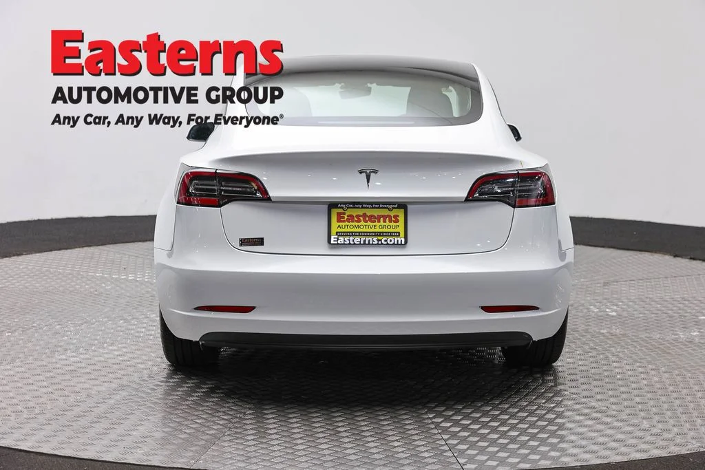 Used 2023 White Tesla Base image 6