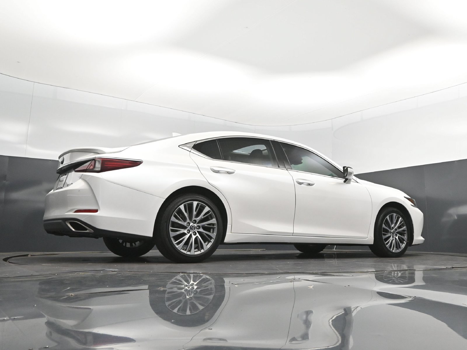 2021 Lexus ES 350 - Photo 42