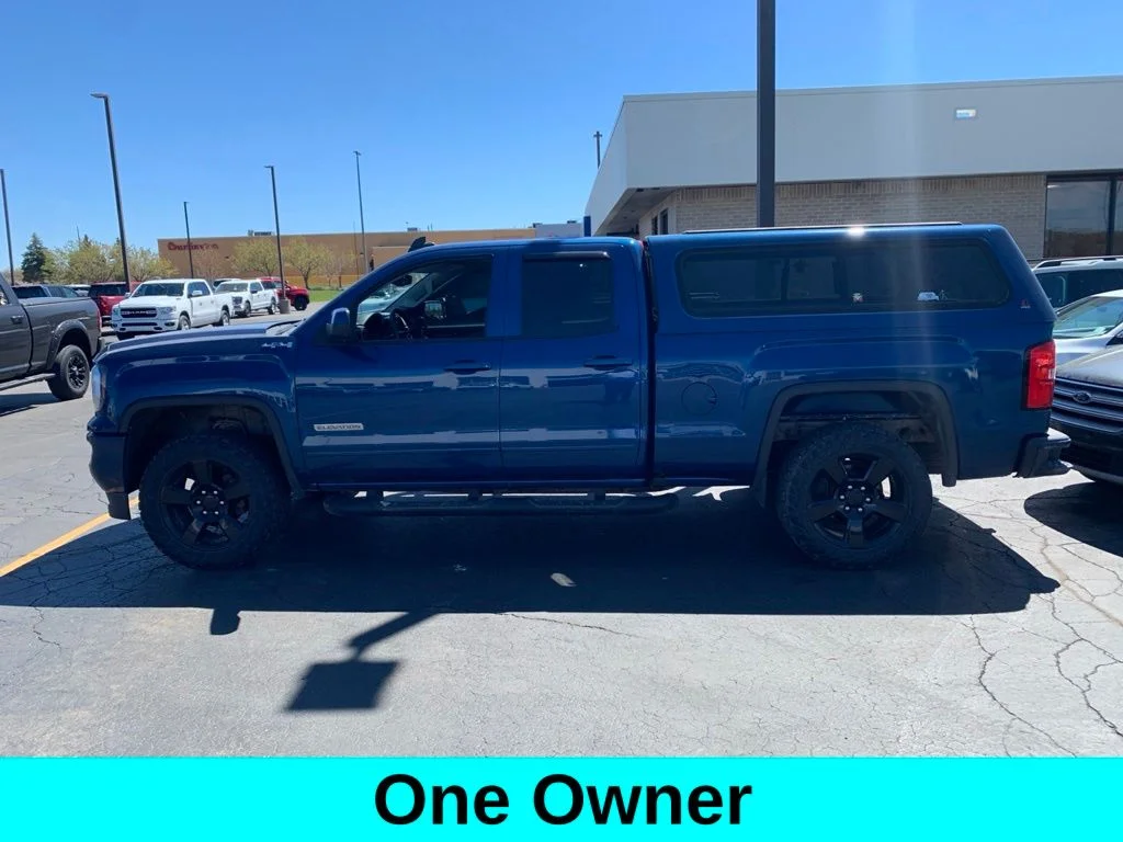 2019 GMC Sierra 4WD Double Cab Standard Box's photo