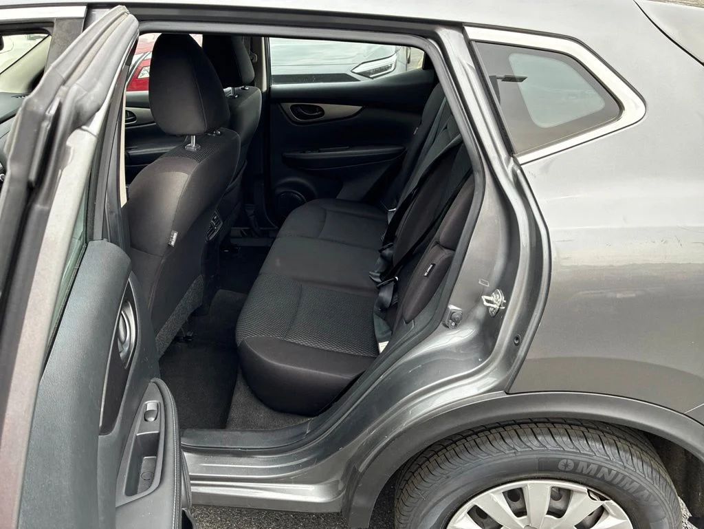 Used 2020 Gray Nissan S image 22