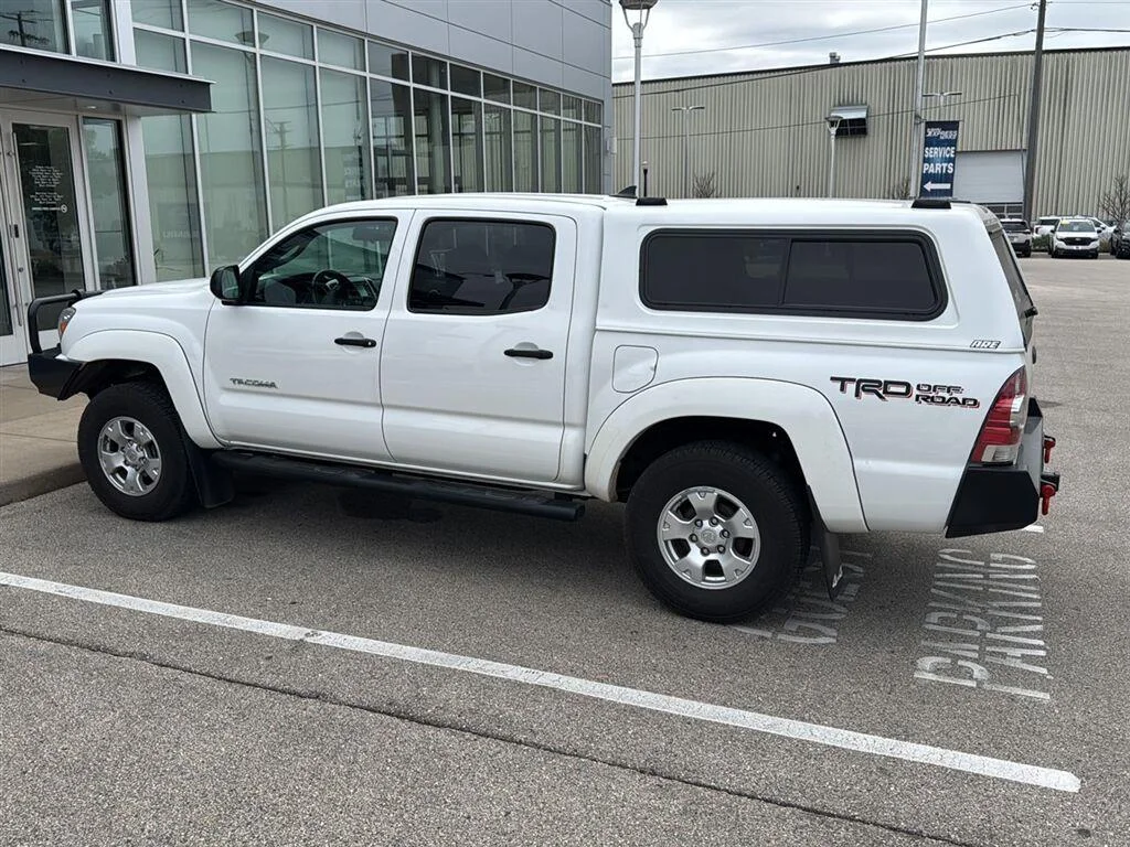 Used 2015 Super White Toyota TRD Pro image 9