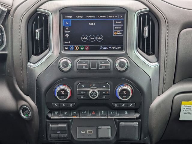 Used 2020 White GMC Denali image 17