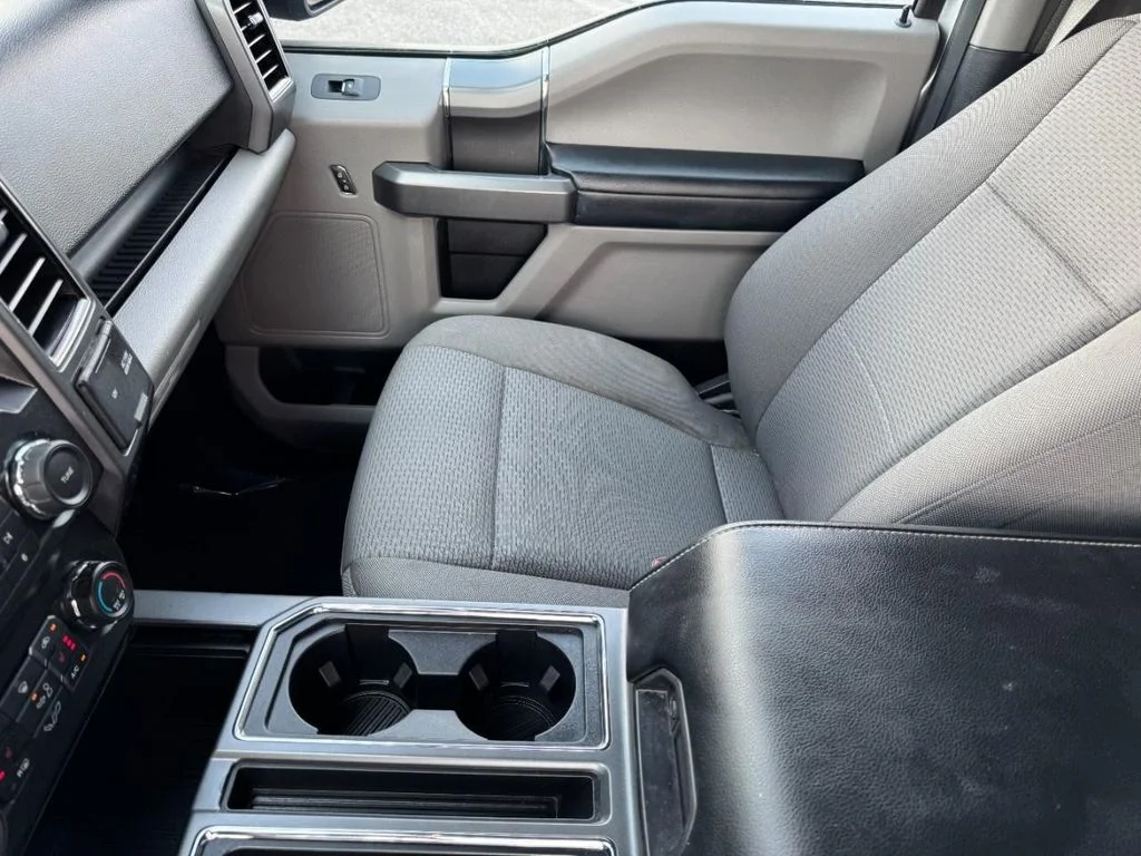 Used 2020 Iconic Silver Metallic Ford XLT image 13