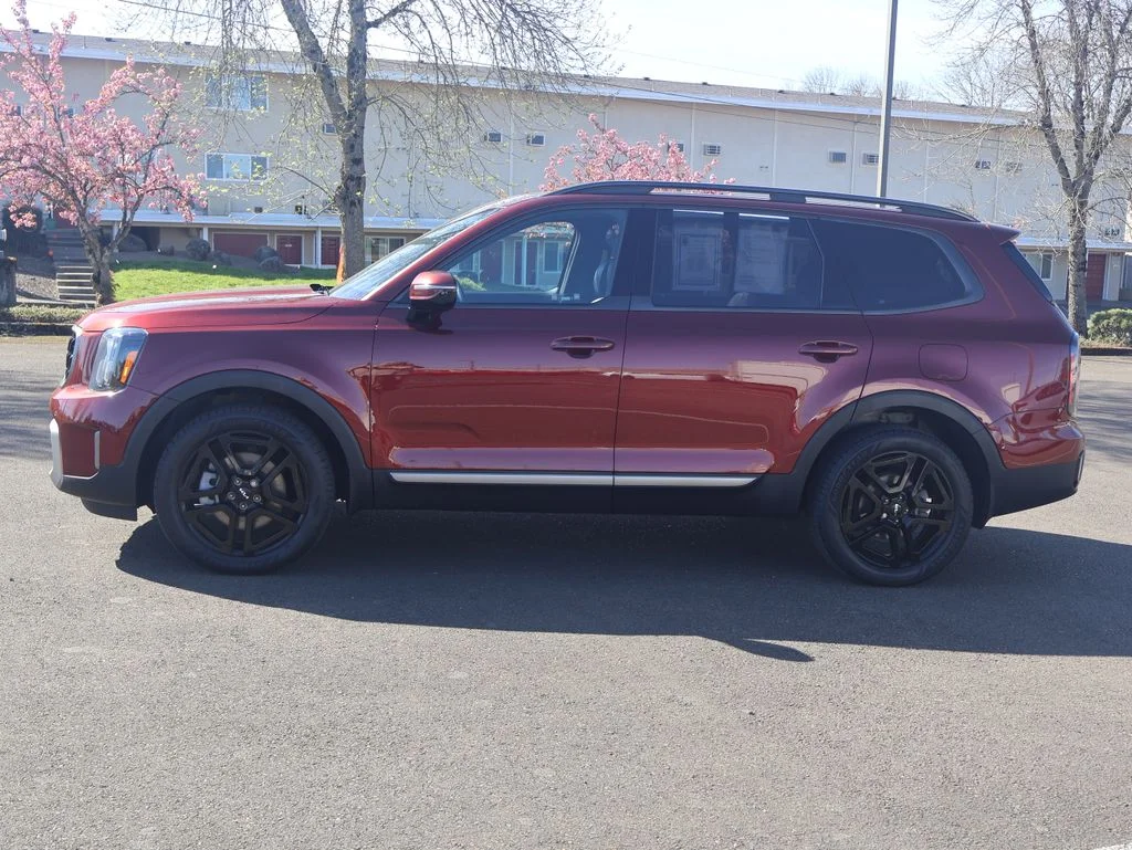 Used 2023 Red Kia SX-Prestige X-Line image 3