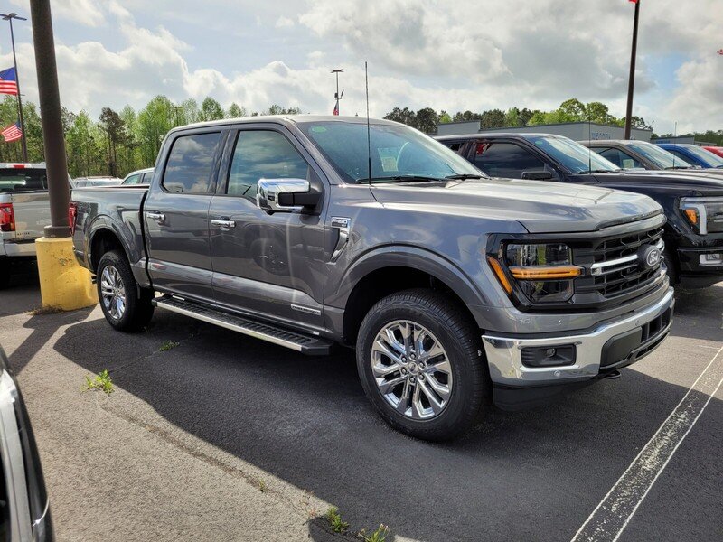 2025 Ford F-150 XLT - Photo 23